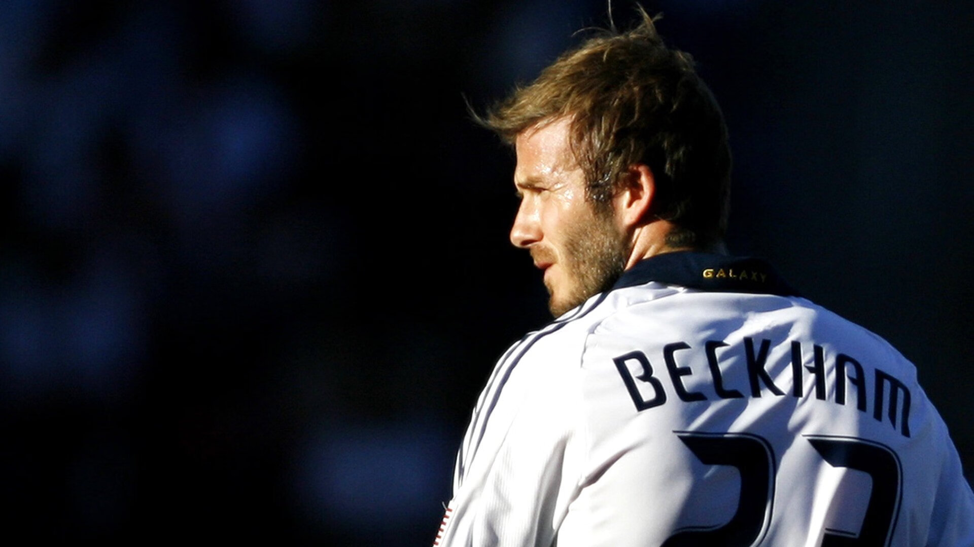 新月有意国米三将：恰尔汗、阿切尔比、西奥，恰尔汗奥卢对比埃里克森